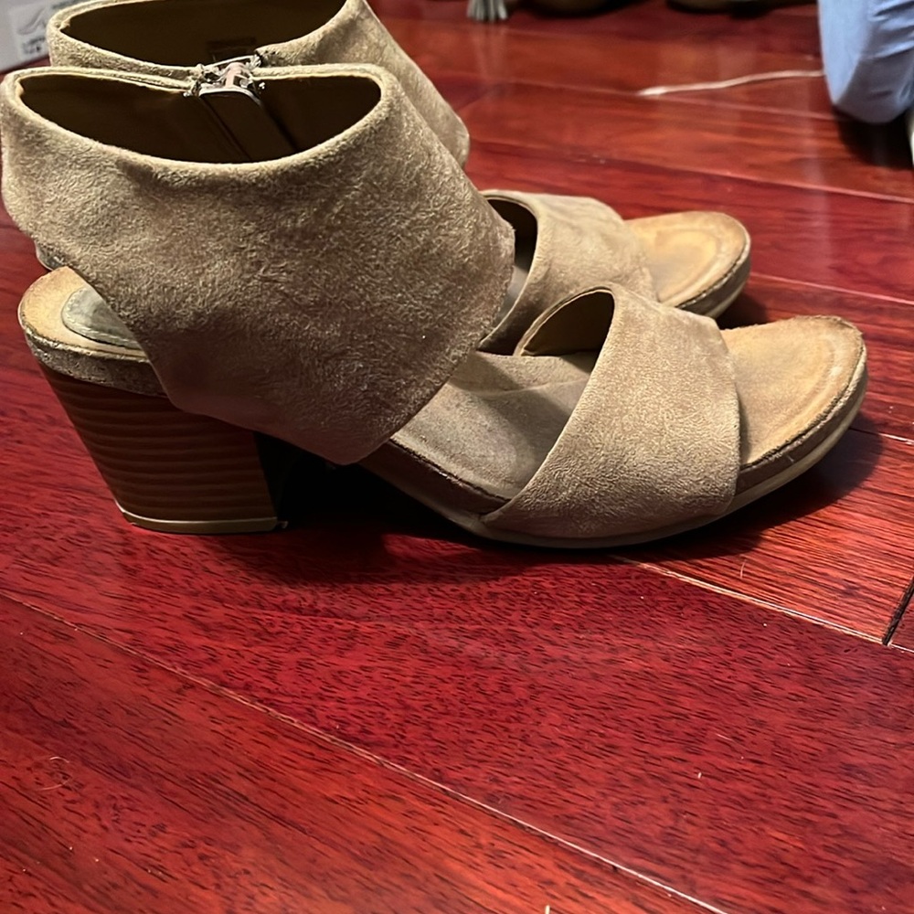 Tan sueded sandals